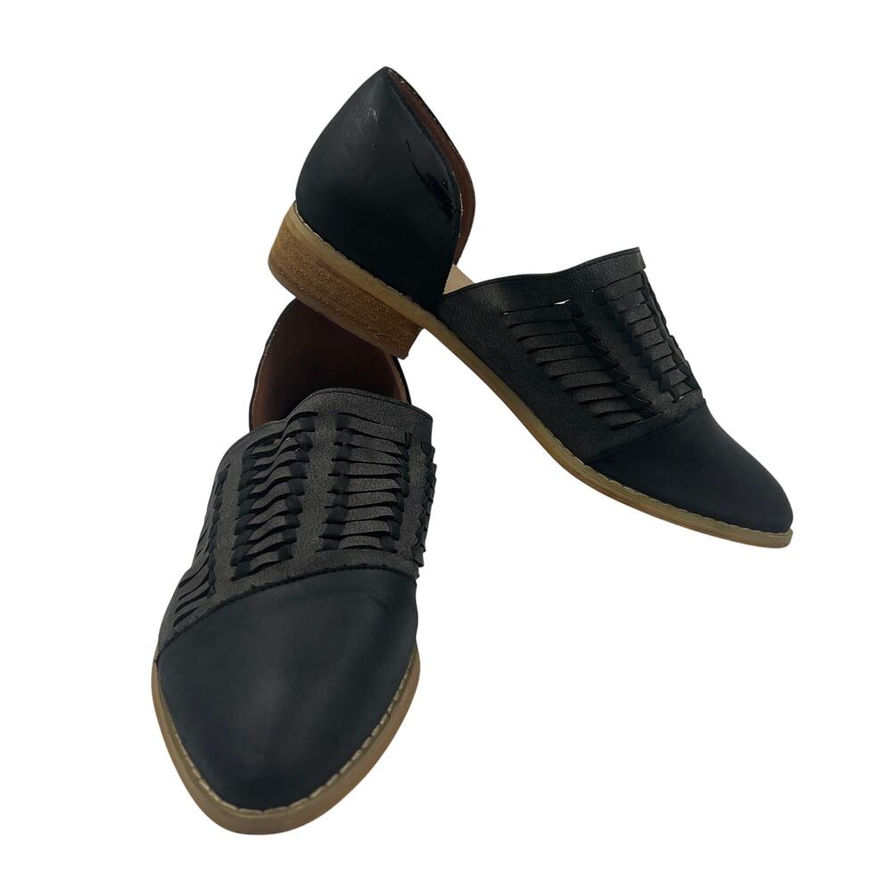 Mi.iM Open Side Cut Out Woven Flats Pointed Toe Black Leather Women's 7.5